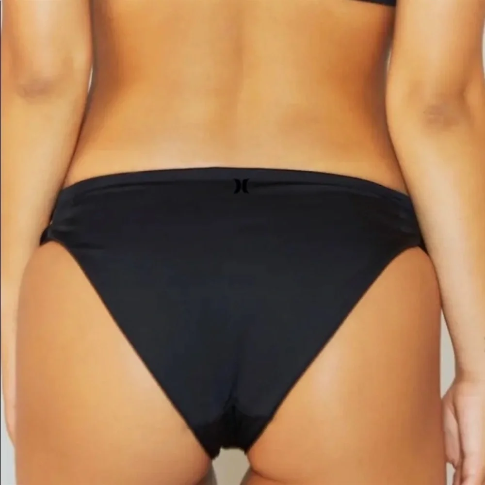 ☀️HURLEY☀️ PEND ACAD HIGH NECK Q/D BIKINI SET